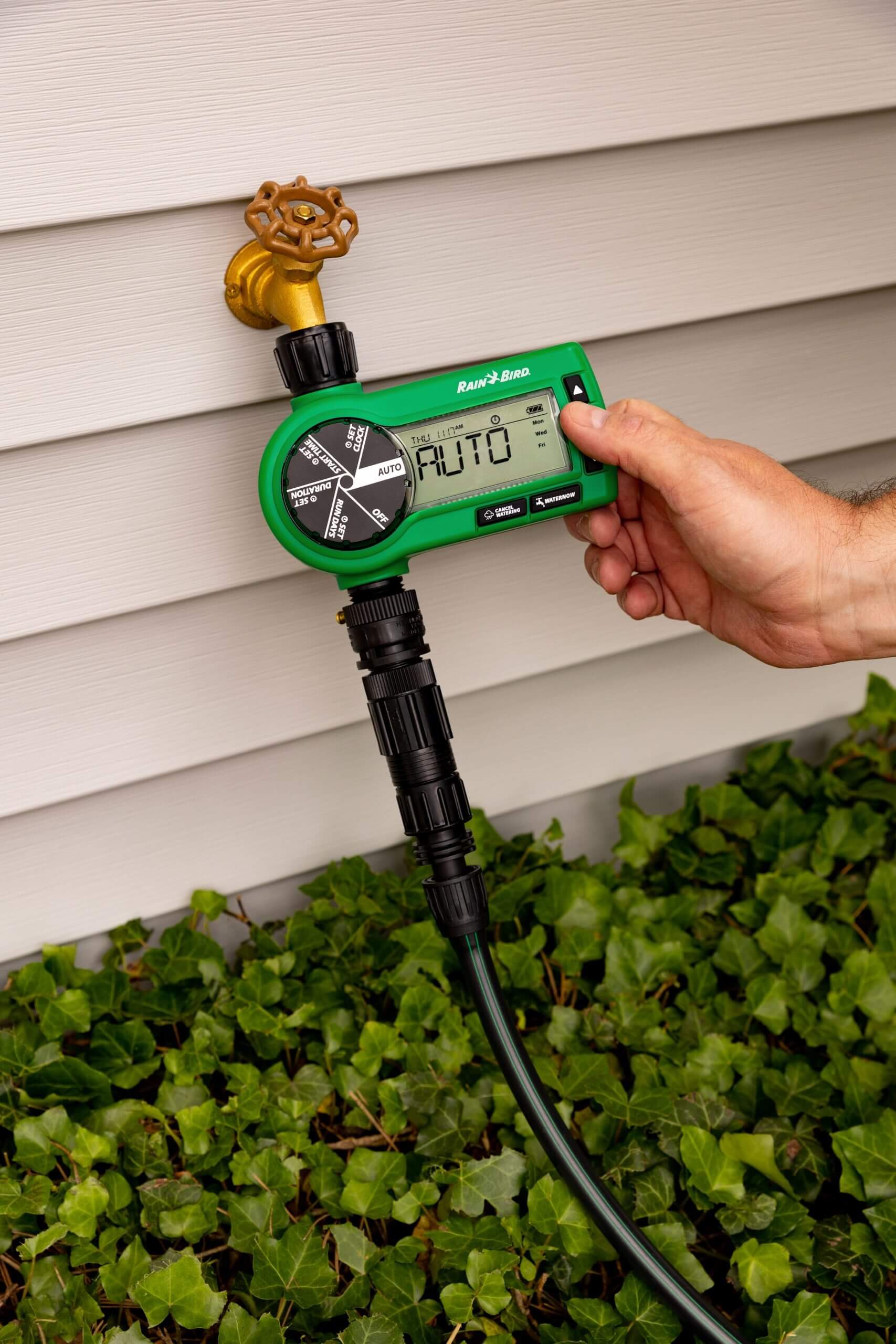Programador llave de jardín a baterias rain bird - Imagen 2